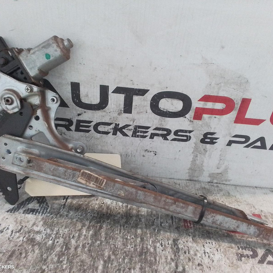2012-2016 Holden Colorado Left Front Window Reg Motor
