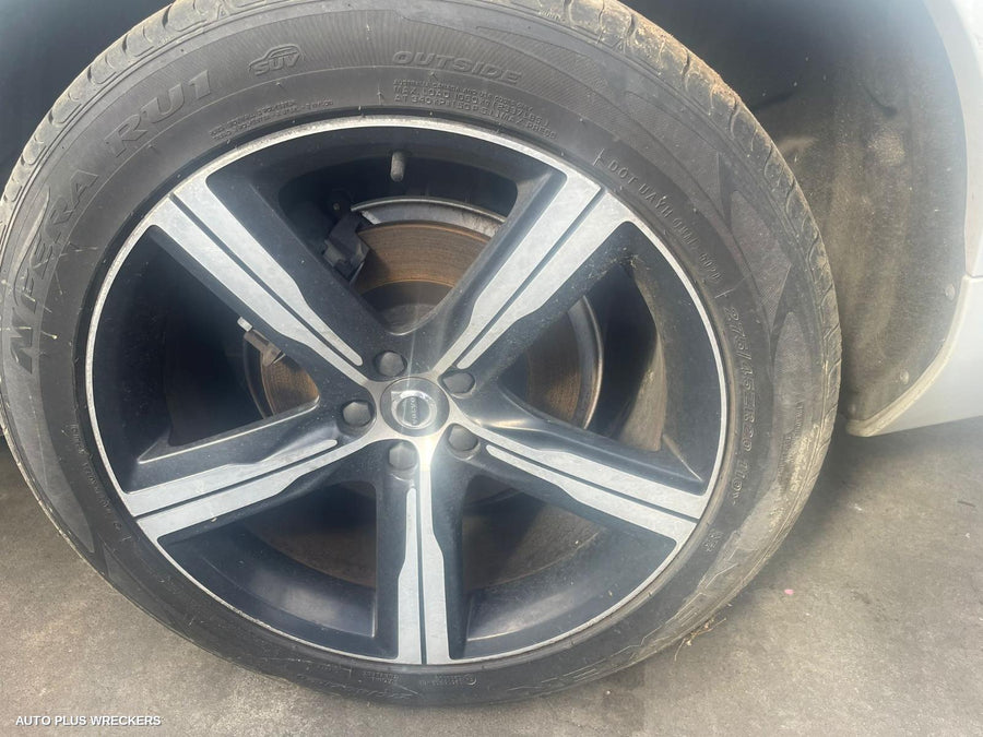 2016 Volvo Xc90 Right Front Door