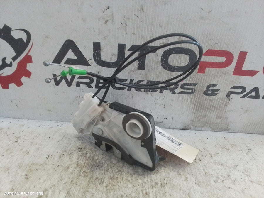 2018 Toyota Yaris Door Boot Gate Lock