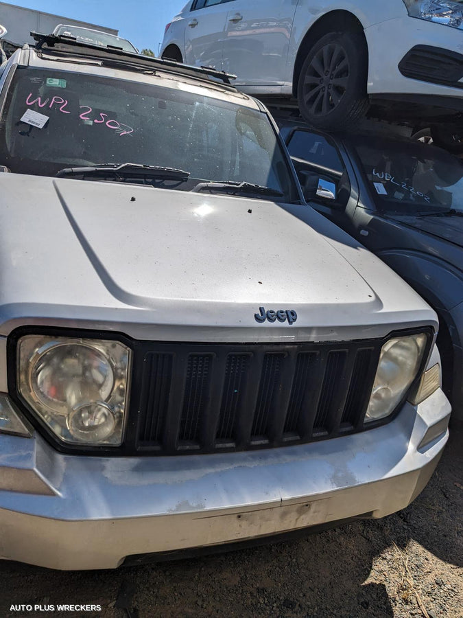 2008-2012 Jeep Cherokee Left Taillight