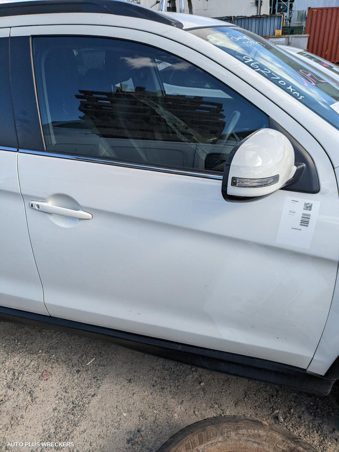 2010-2024 Mitsubishi Asx Right Rear Door Window