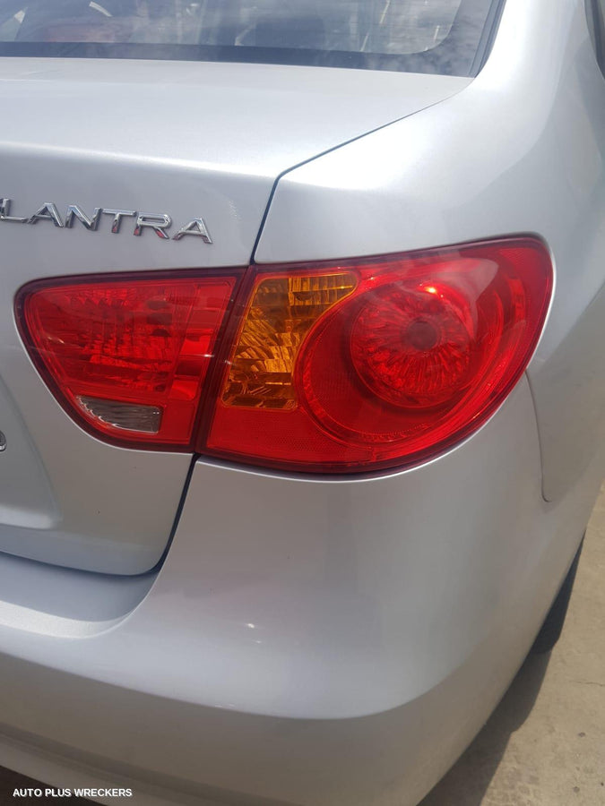 2008 HYUNDAI ELANTRA REAR GARNISH