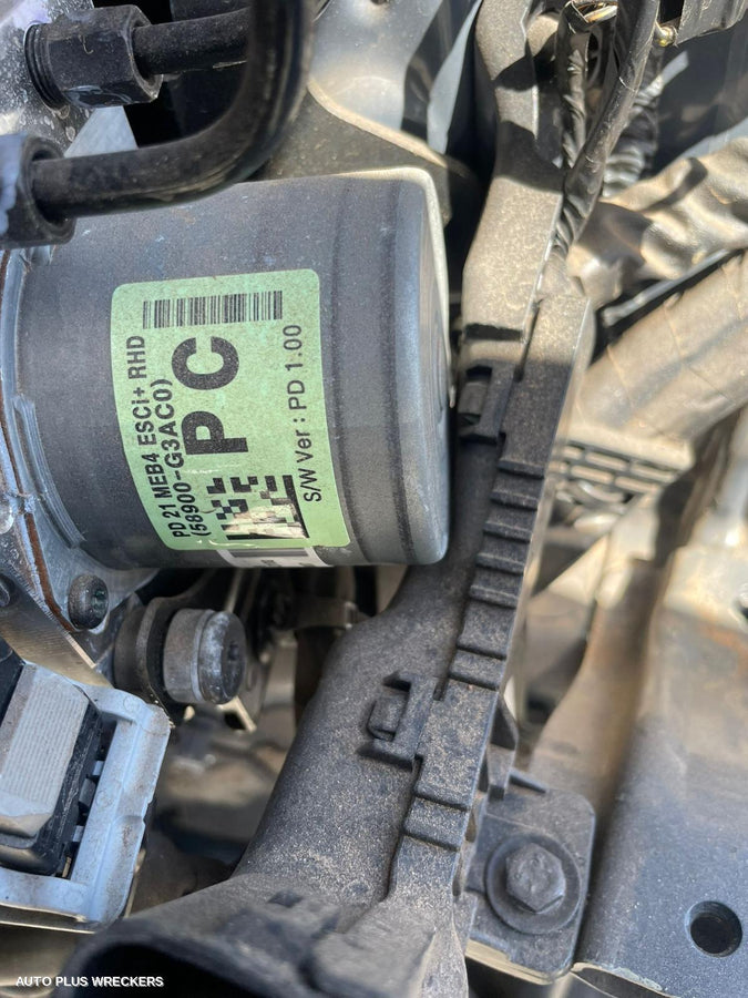 2021 Hyundai I30 Left Front Hub Assembly