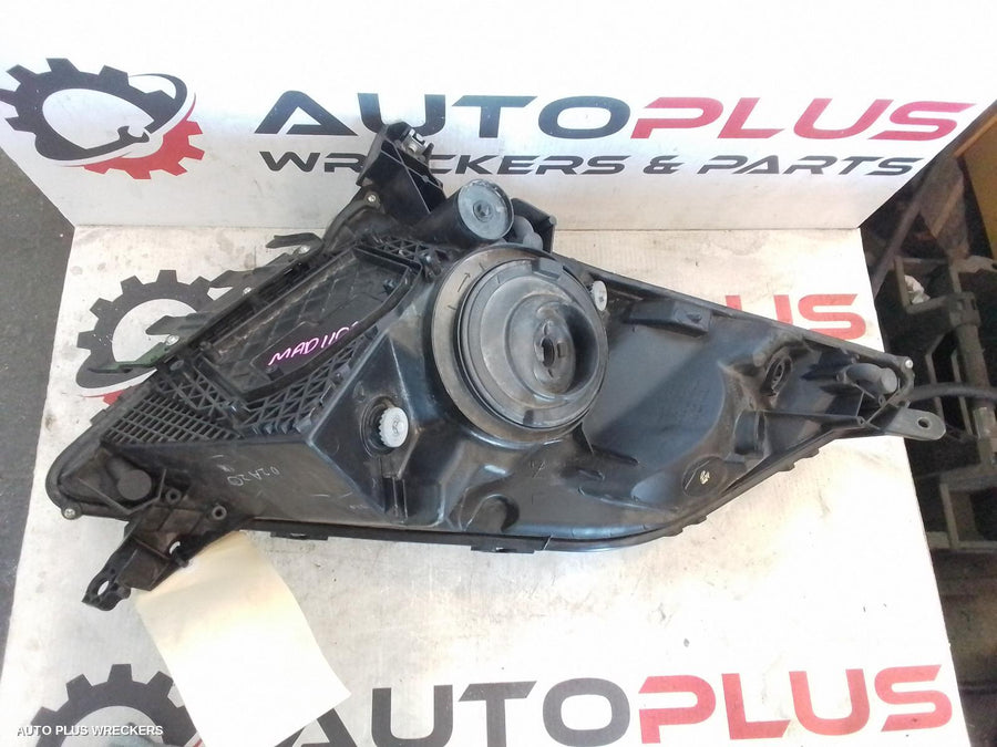 2004 Toyota Prius Left Headlamp