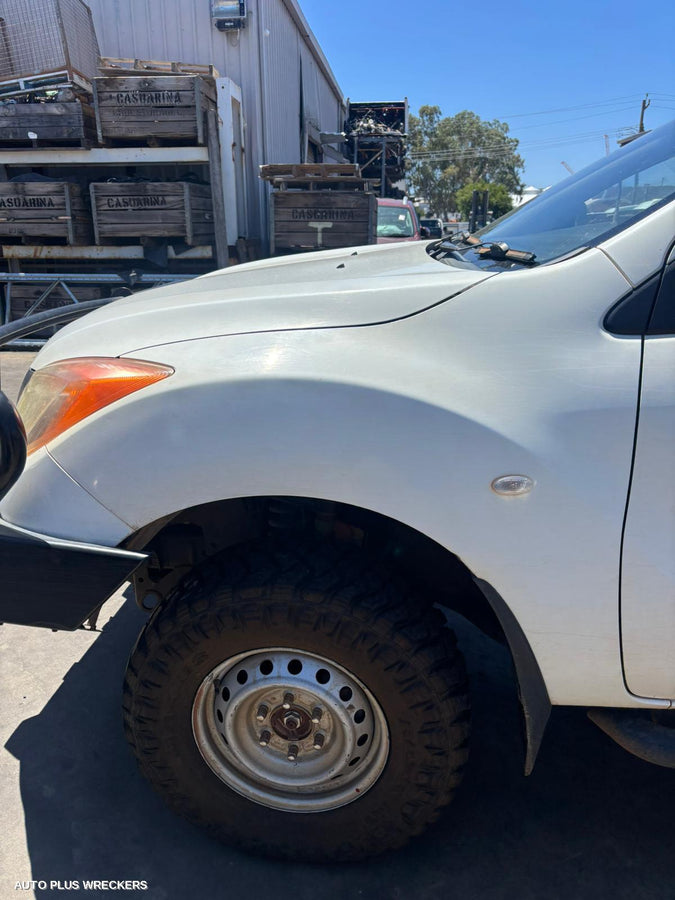 2011-2020 Mazda Bt50 Right Guard