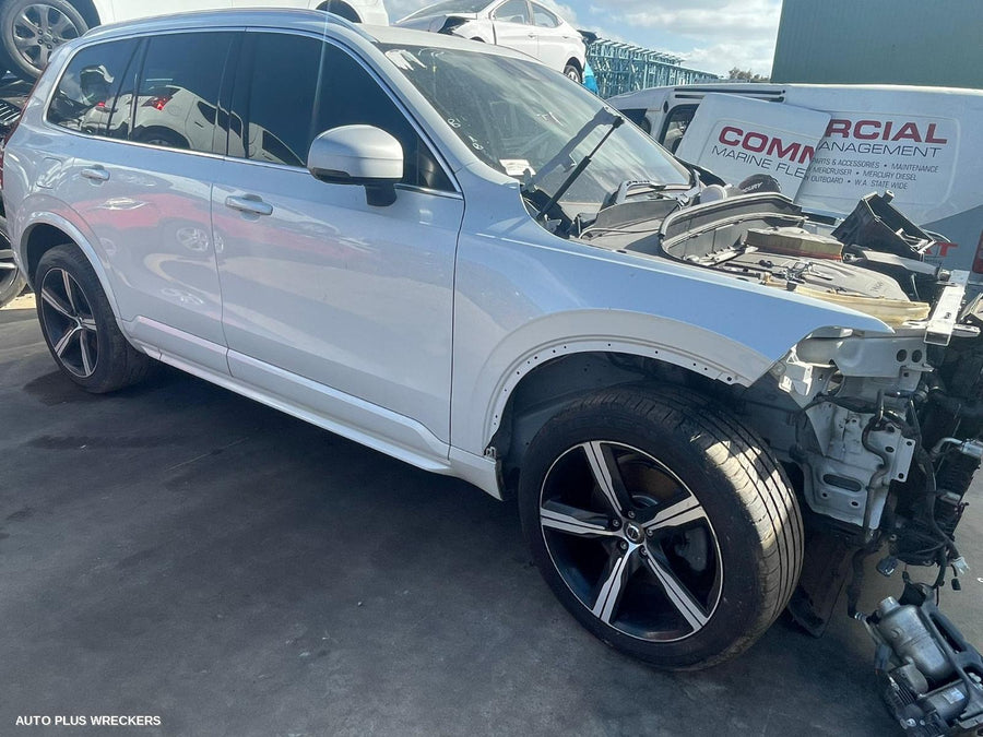 2016 Volvo Xc90 Right Front Door