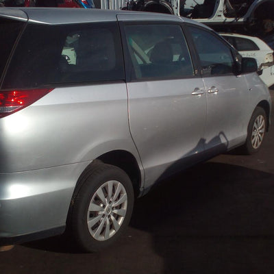 2007 Toyota Tarago Right Taillight