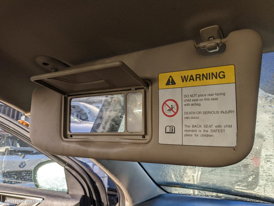 2010 Suzuki Kizashi Left Taillight