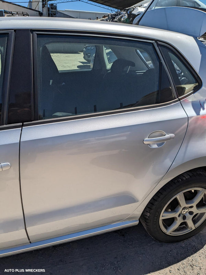 2010 Volkswagen Polo Right Taillight