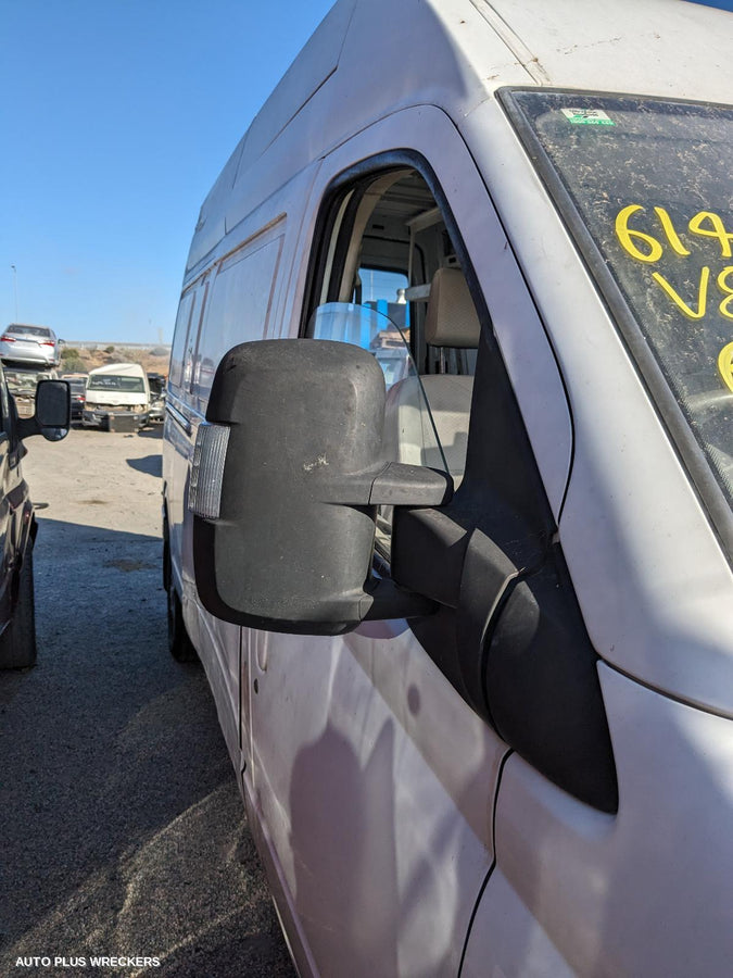 2014 Ldv V80 Left Front Door Window