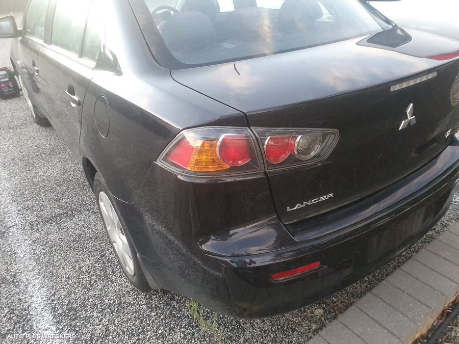 2010 Mitsubishi Lancer Right Door Mirror