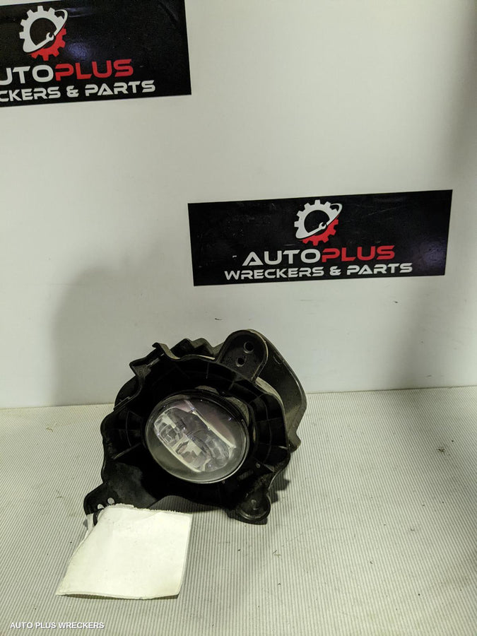 2019 Toyota Landcruiser Right Indicator Fog Side