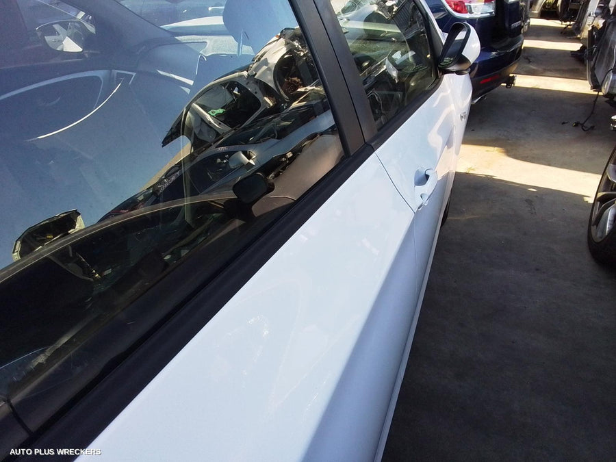 2014 Hyundai I30 Left Driveshaft