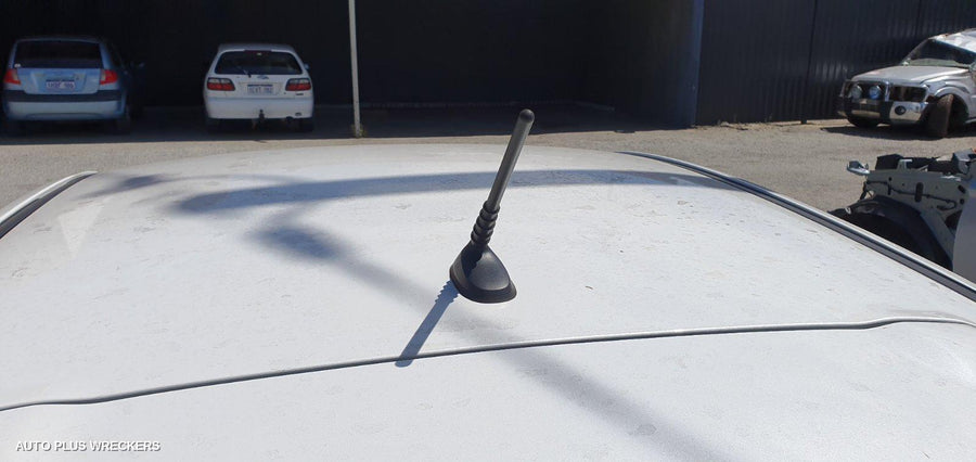 2018 Mazda 2 Left Front Window Reg Motor