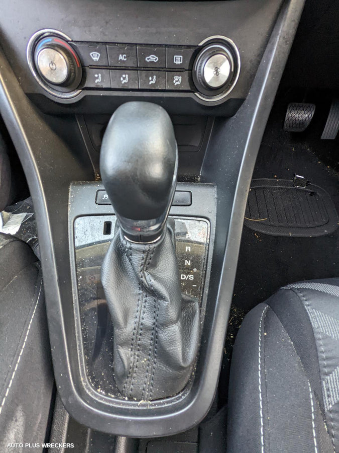 2022 MG MG3 RIGHT FRONT HUB ASSEMBLY