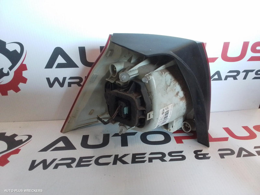 2007 Volkswagen Golf Right Taillight
