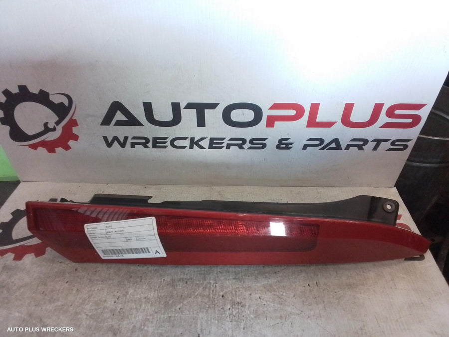 2004 Volvo Xc90 Right Taillight