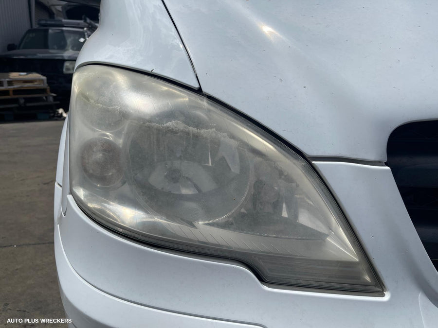 2014 Mercedes Vito Right Front Door