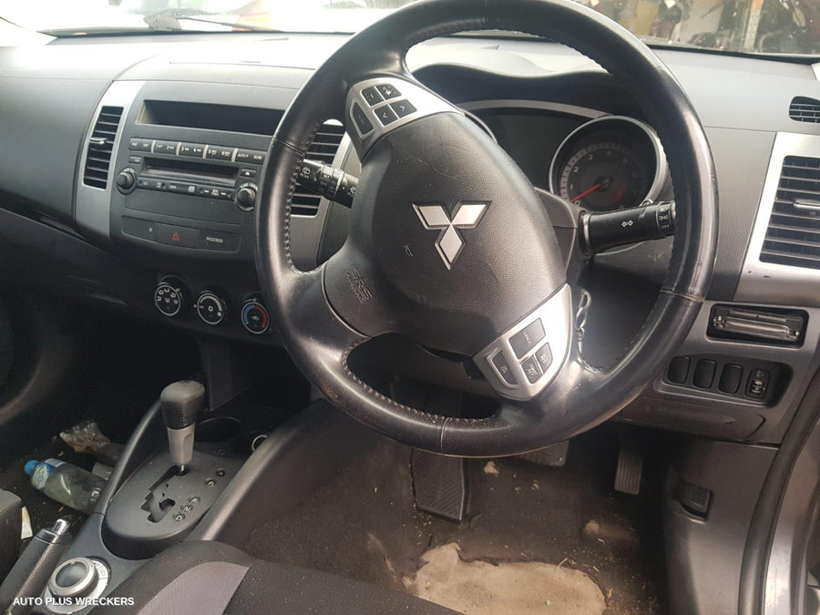 2007 Mitsubishi Outlander Left Door Mirror