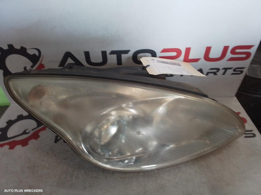 2008 Hyundai I30 Right Headlamp