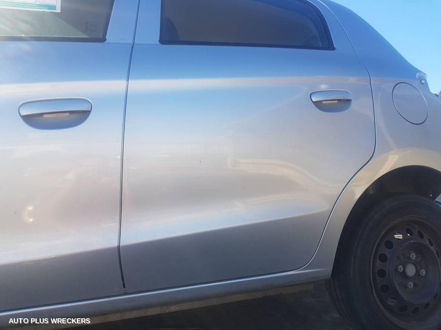 2013 Mitsubishi Mirage Fan