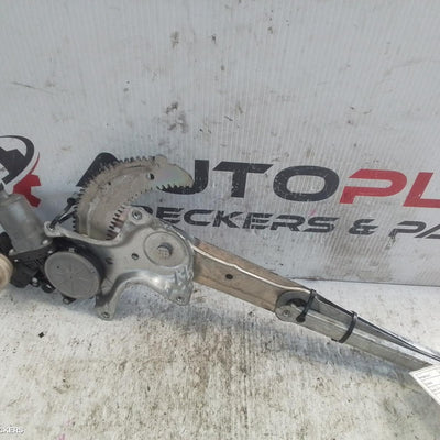 2014 Toyota Corolla Right Front Window Reg Motor