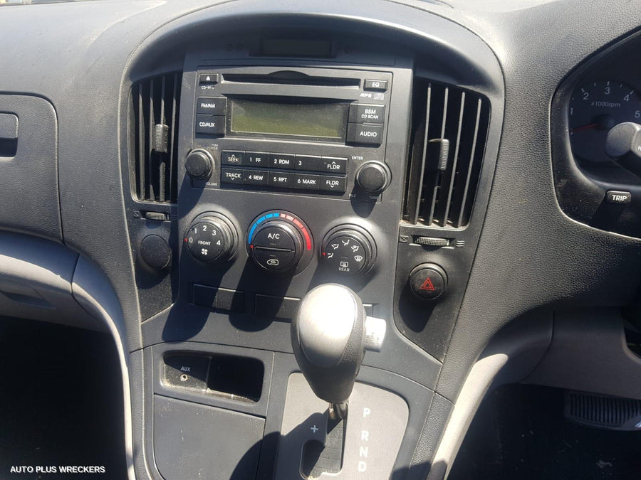 2008 Hyundai Iload/imax Right Door Mirror