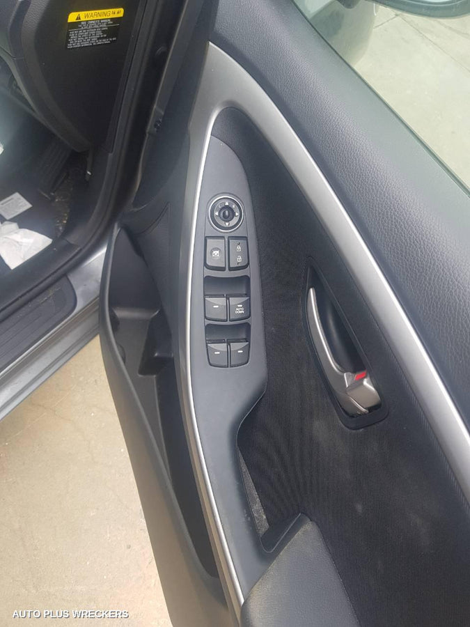 2015 HYUNDAI I30 DOOR HANDLE