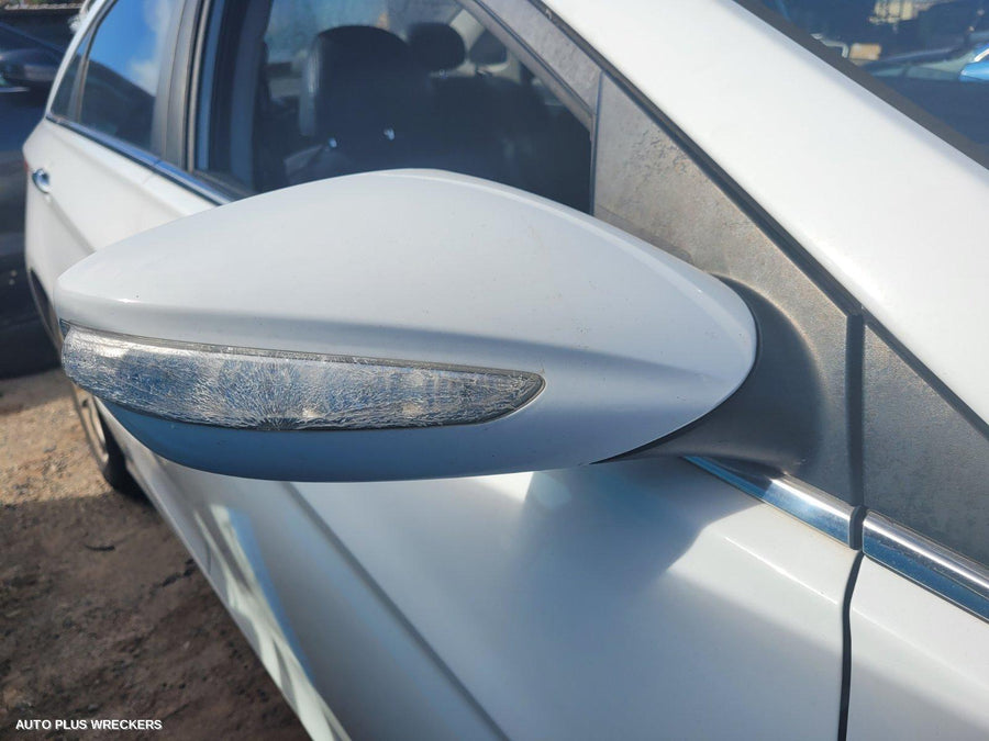 2010 Hyundai I45 Right Indicator Fog Side