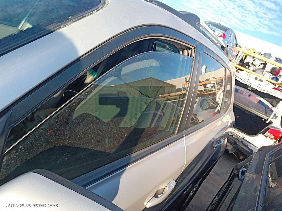 2006 Hyundai Tucson Right Guard