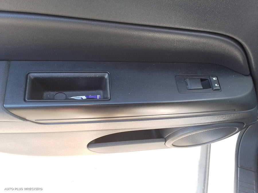 2010 Jeep Patriot Left Rear Door Window