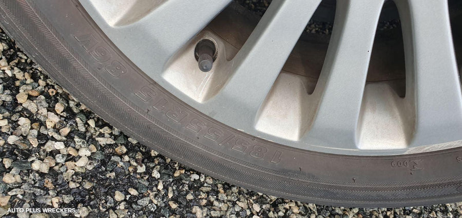 2010 Ford Fiesta Left Rear Door Window