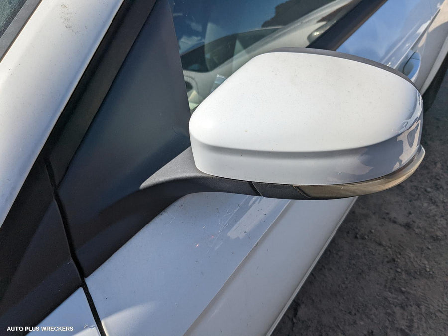 2014 Ford Mondeo Radiator Support