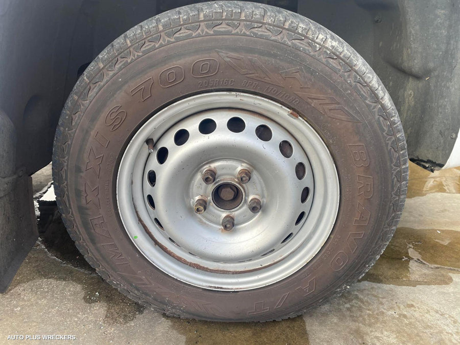 2016 Volkswagen Amarok Fan