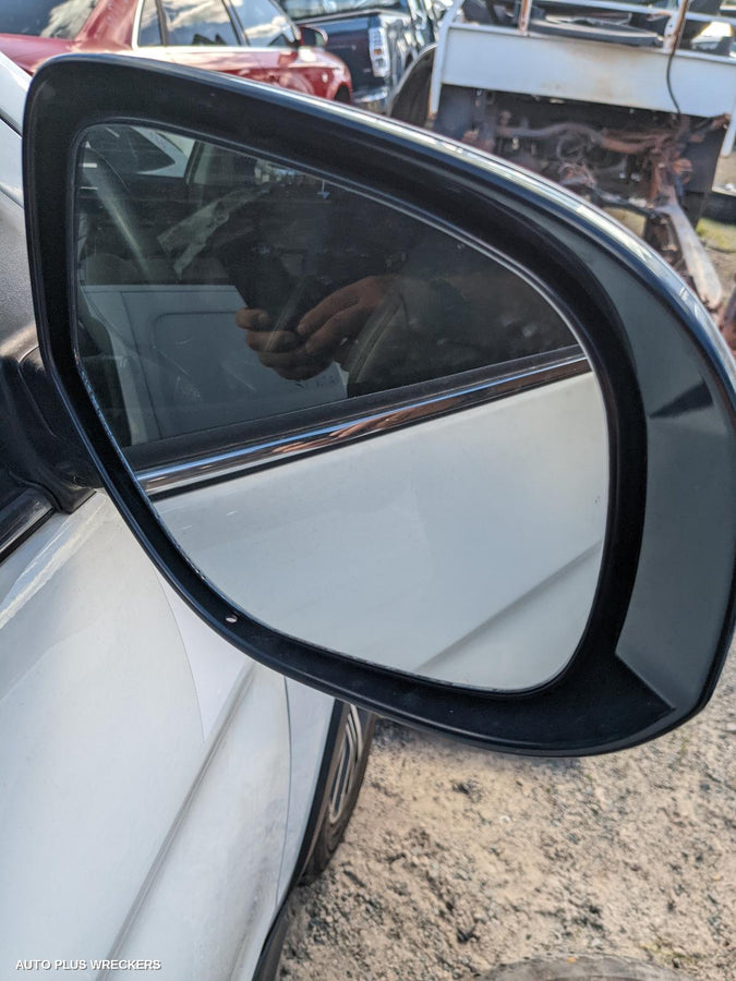 2019 Mitsubishi Asx Right Rear Door Window