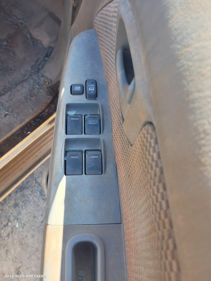 2011 Toyota Hilux Door Trim