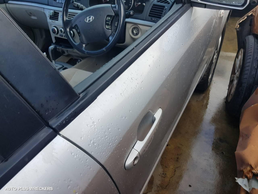 2005 Hyundai Sonata Right Headlamp