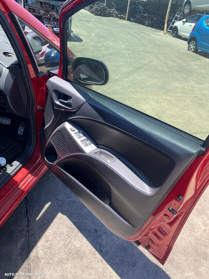 2011 MITSUBISHI COLT OVERFLOW BOTTLE