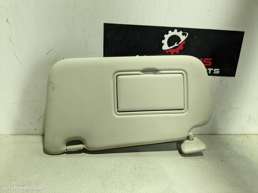2013 NISSAN PULSAR SUNVISOR