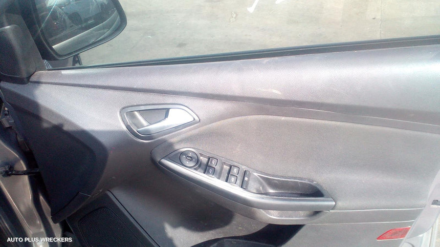 2013 Ford Focus Right Door Mirror