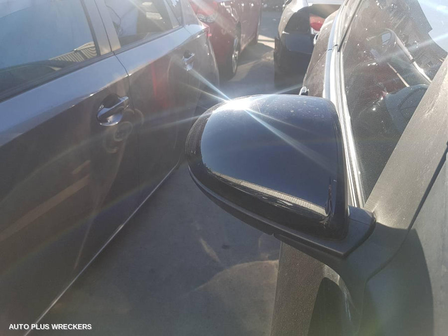 2010 Mazda 2 Right Rear Door Window