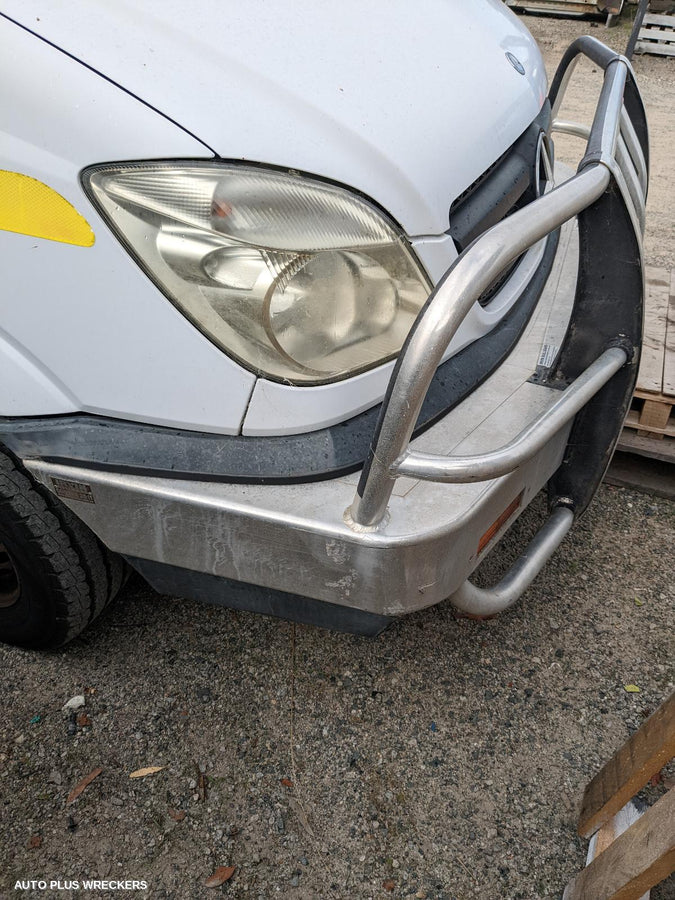 2011 Mercedes Sprinter Sunvisor