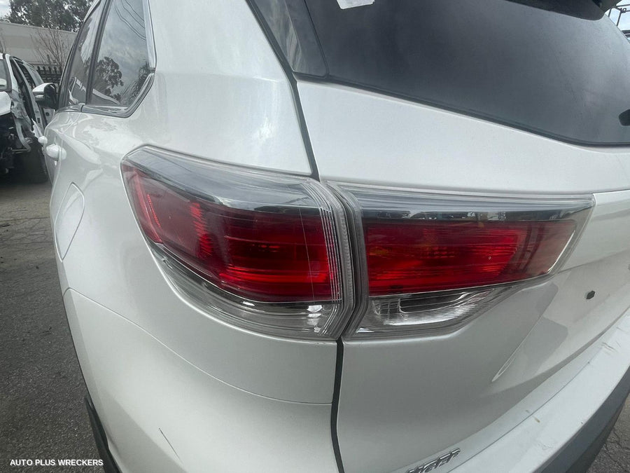 2015 Toyota Kluger Rear Garnish
