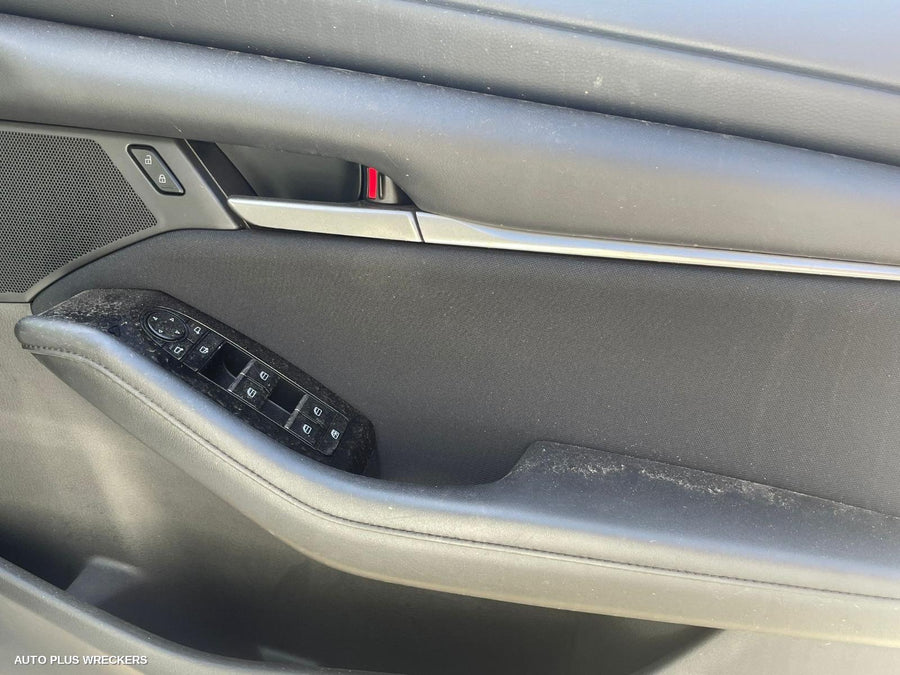 2020 Mazda 3 Headrest