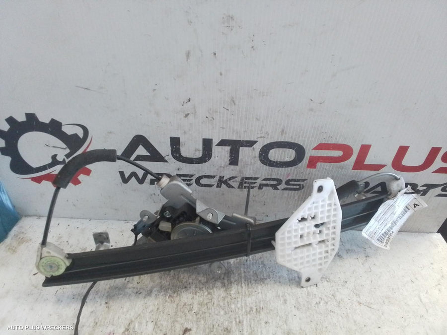 2006-2011 Holden Captiva Right Front Window Reg Motor