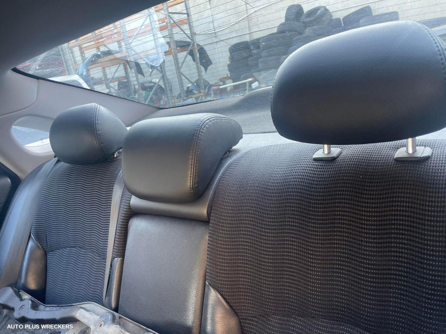 2011 HYUNDAI I45 DOOR HANDLE