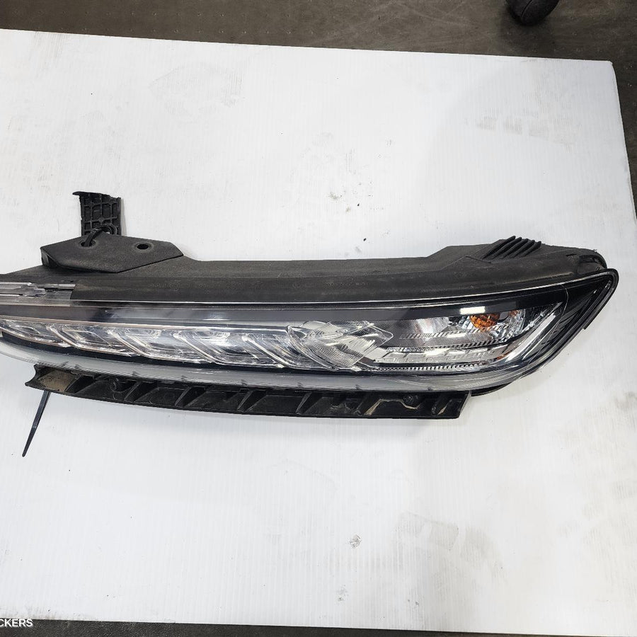 2017-2020 Hyundai Kona Left Indicator Fog Side
