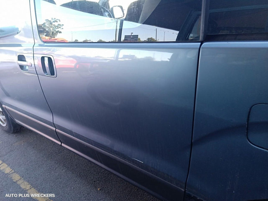 2008 Hyundai Iload/imax Right Front Door