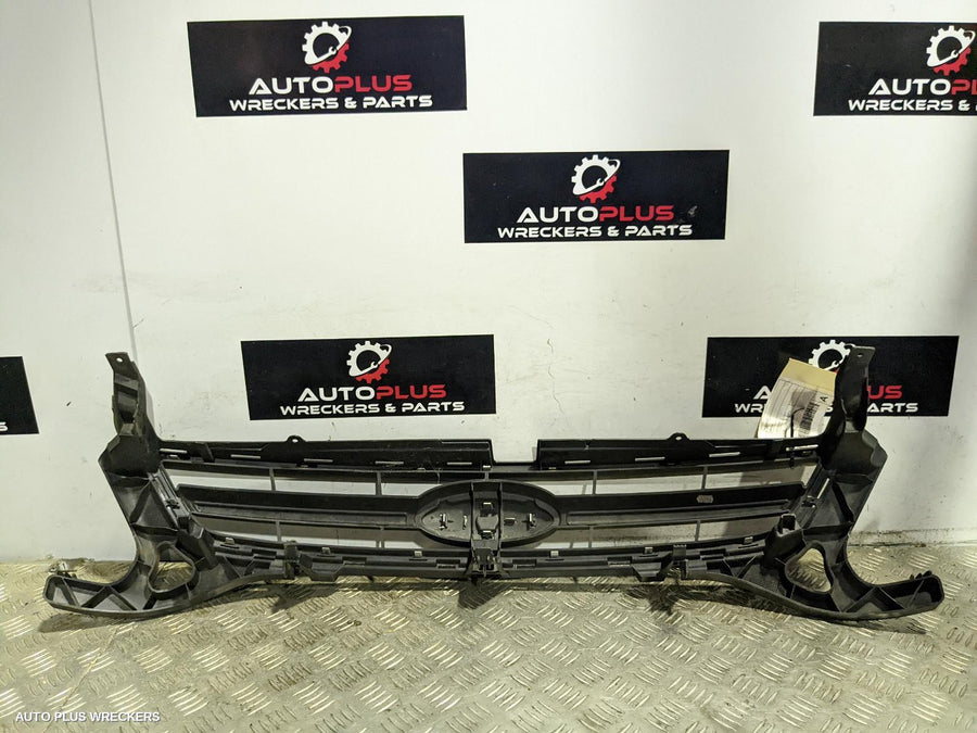 2011 Ford Mondeo Grille