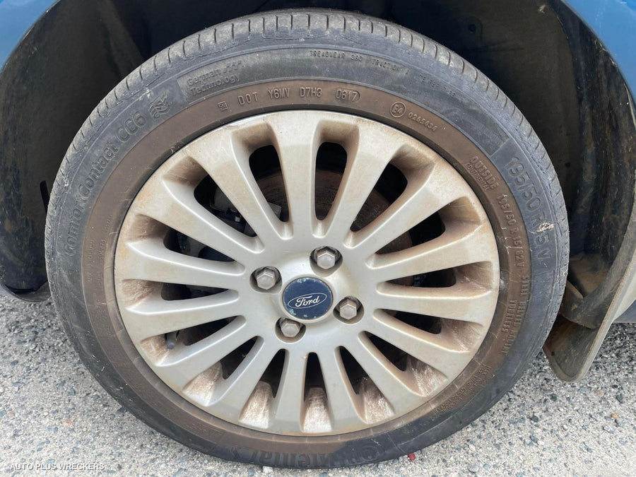 2012 Ford Fiesta Left Front Door